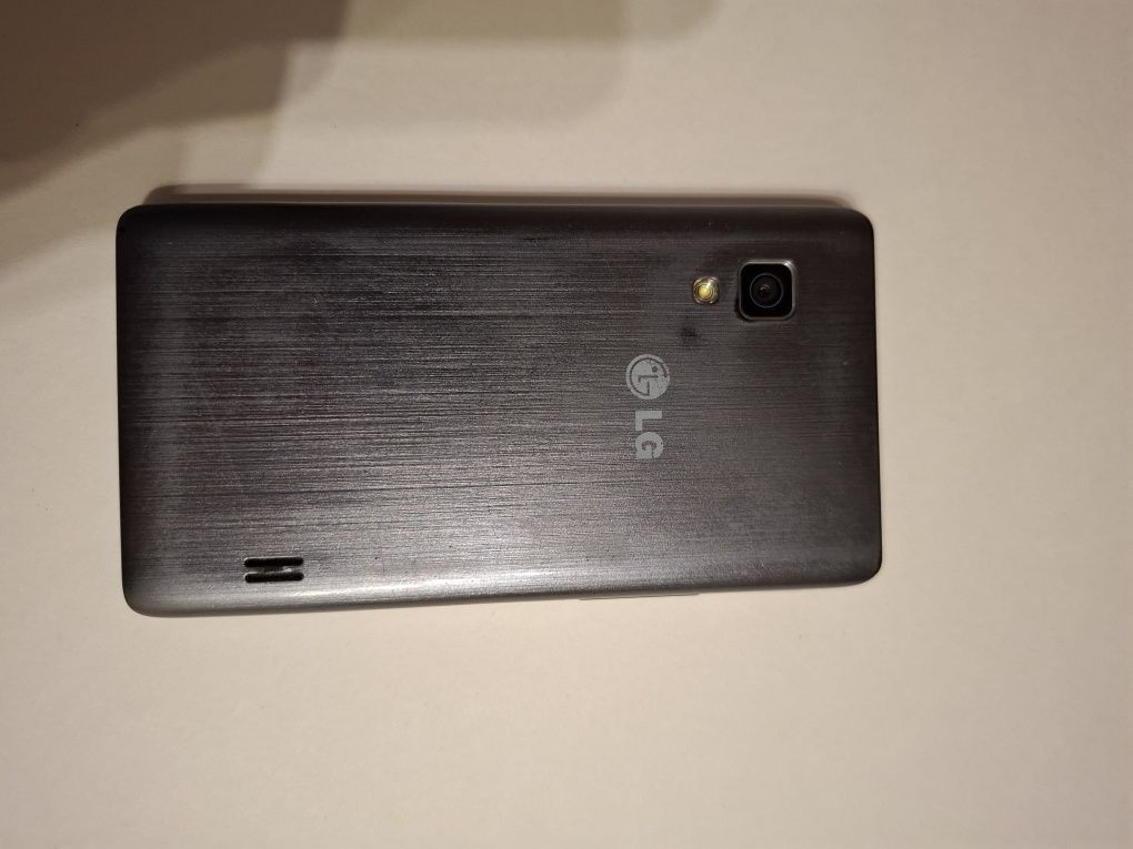 Telefon komórkowy LG L5 E-460, Black Titanium, sprawny