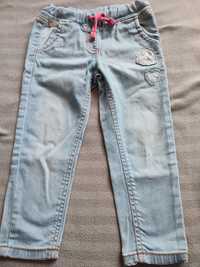 Spodnie jeansowe dla dziewczynki 98
