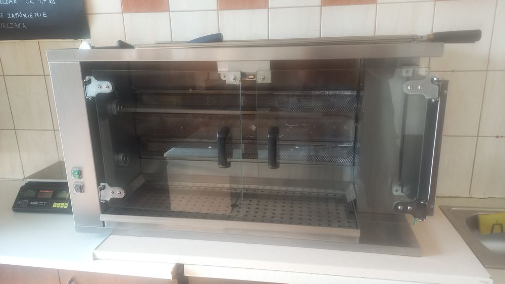Piec do pizzy. Po przeglądzie.