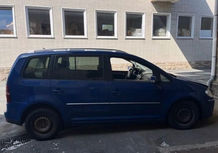 VW Touran Lift 2.0 TDI 2007 Highline świeżo sprowadzony