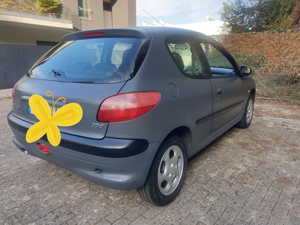 Vende-se Peugeot 206