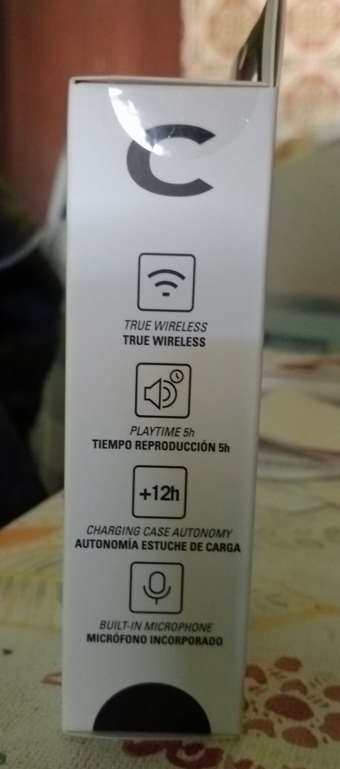 Fones bluetooth 5.1 em caixa salada