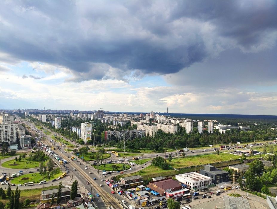 Здам 1 к кв метро Чернігівська пішки 3 хв Проспект Краківская 27а