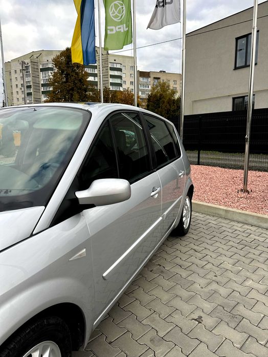 Renault Scenic 2 1.6 бензин