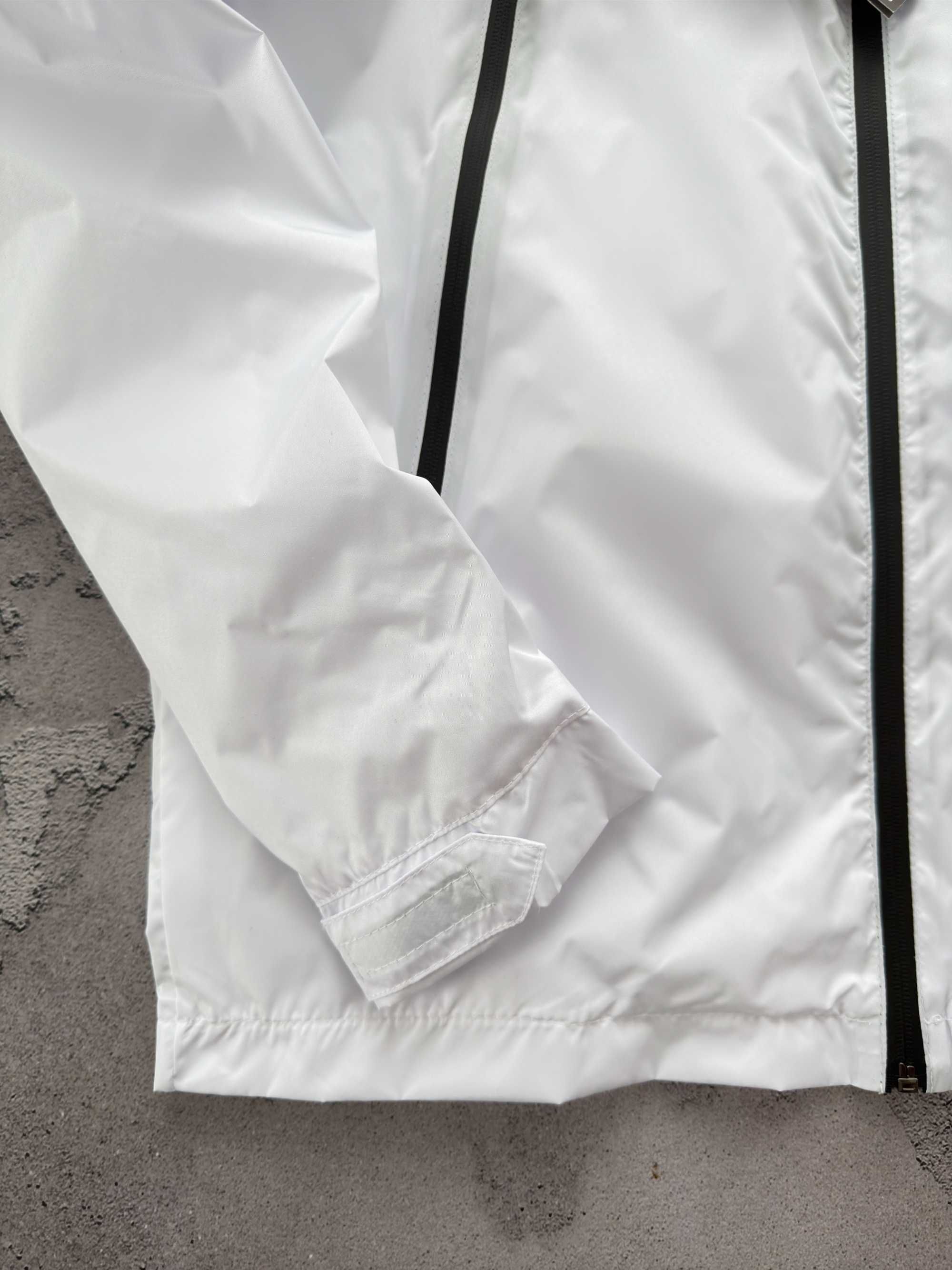 Вітрівка ARC’TERYX | Водовідштовхувальна плащівка | Білий колір