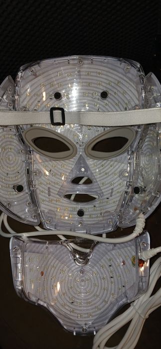 Фотодинамическая LED маска с микротоками для лица и  шеи