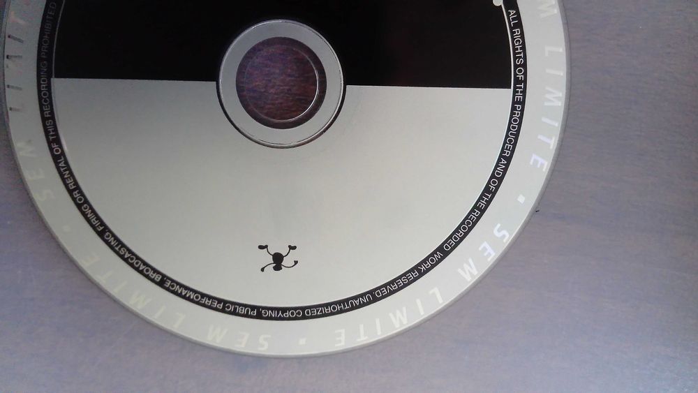 CD Santamaria como novo