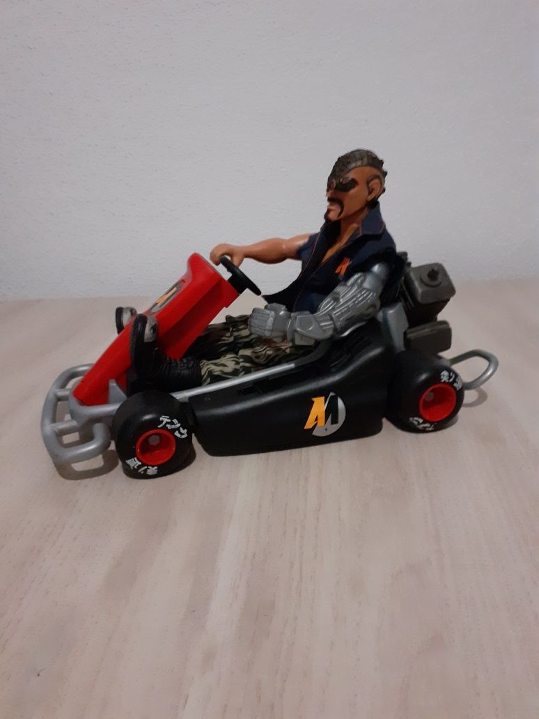 Carro/Kart Action Man