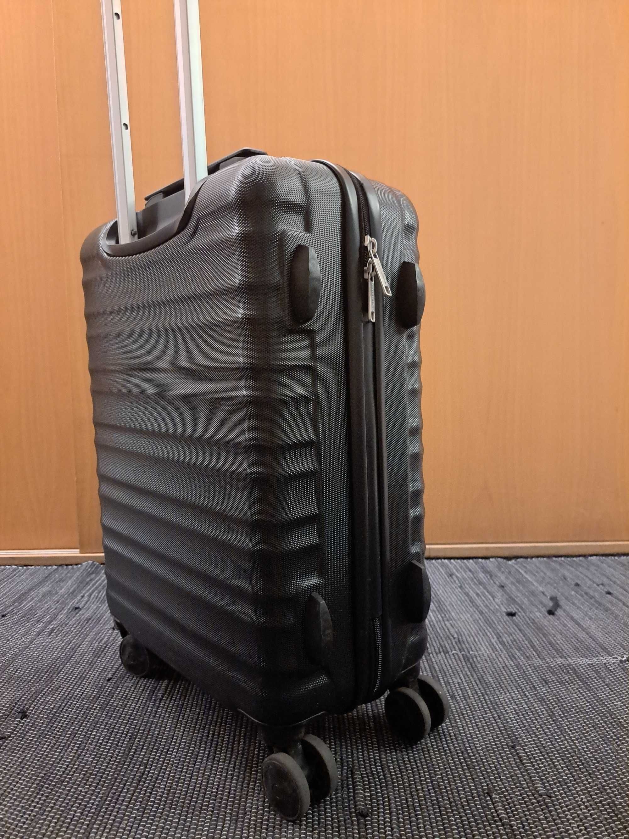Mala de viagem tamanho cabine