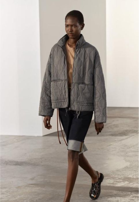 Стильний светр ZARA