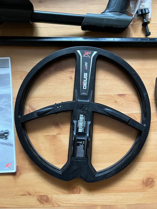 Deus XP 28x35 RC + pinpointer