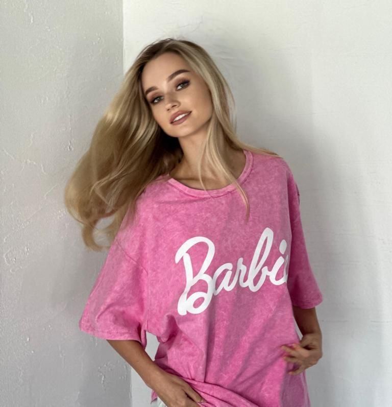 Женская футболка Barbie графит,розовая в стиле Zara Жіноча футболка