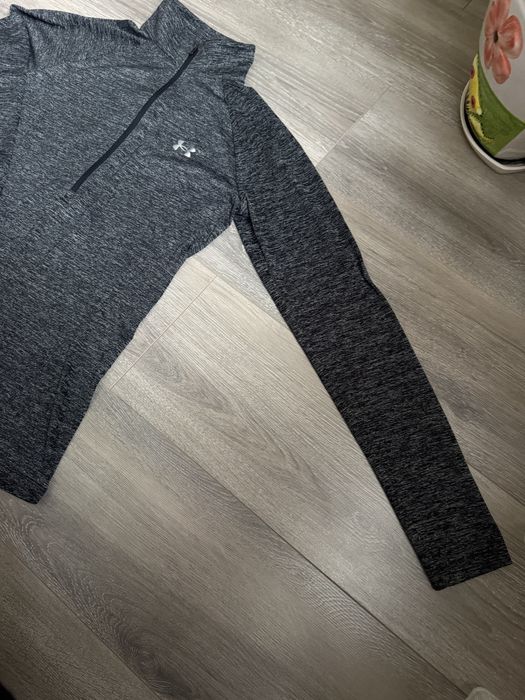 Under Armour лонгслів