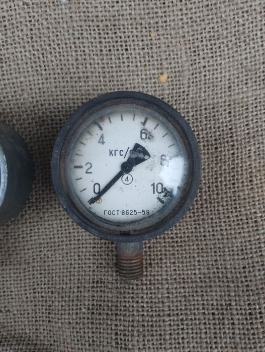 Манометр МТ для вимірювання надлишкового тиску