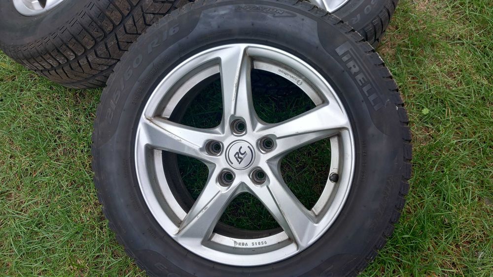 Zimowe 4 szt felgi alumin. + opony Pirelli/ 215/60/R16 rok prod. 2018