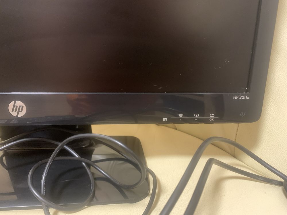Монитор HP 2211x