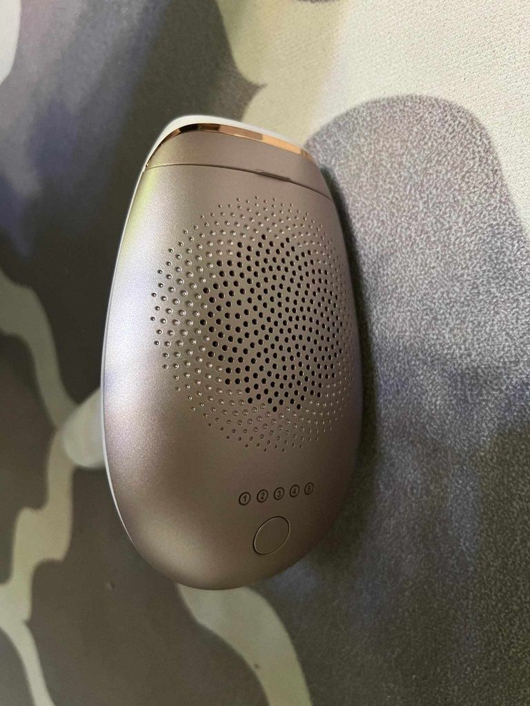 Depilator laserowy Philips Lumea z dwiema kakładkami