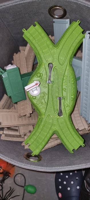 Tomek tory,rozjazd,dźwig,stacja