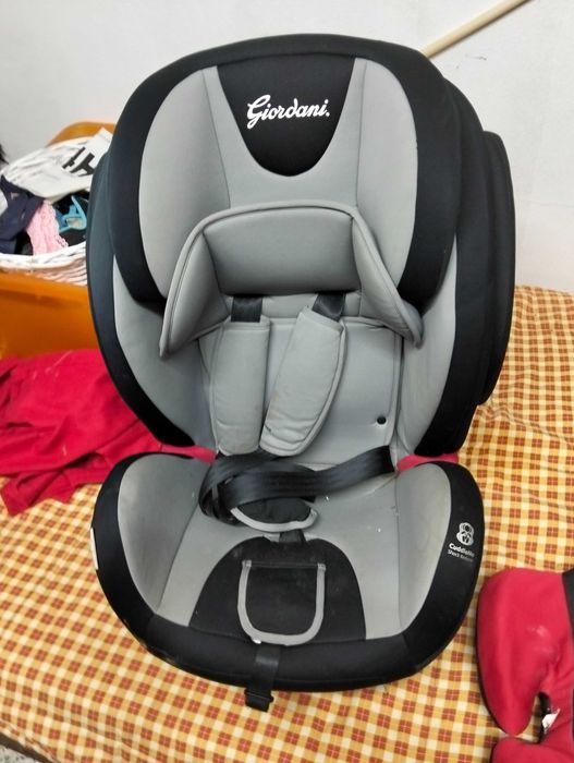 Cadeiras e banco auto