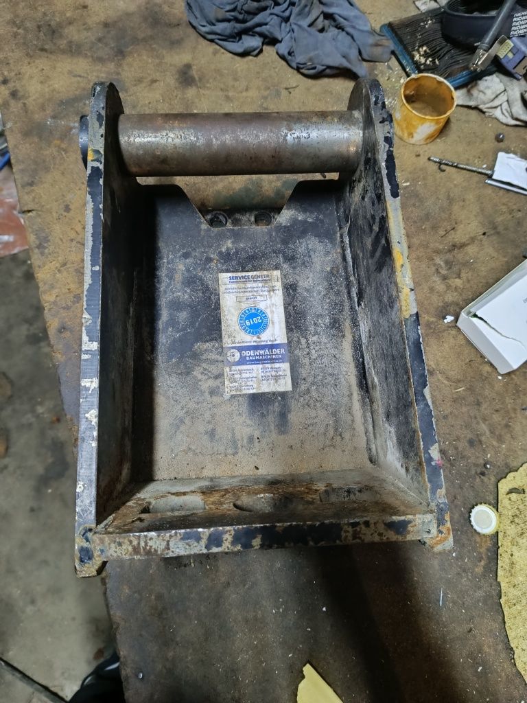Młot udarowy hydrauliczny do koparki socomec dms 165