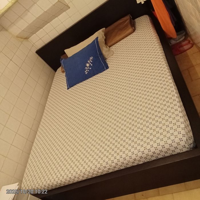 Cama em boas condições e a um preço incrível