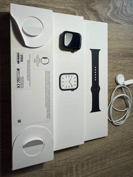 Apple Watch 7 45mm Midnight Alu GPS Model A2474