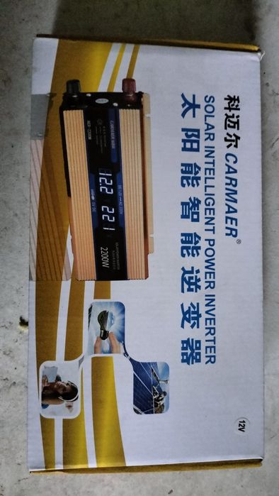 Автомобільний інвертор