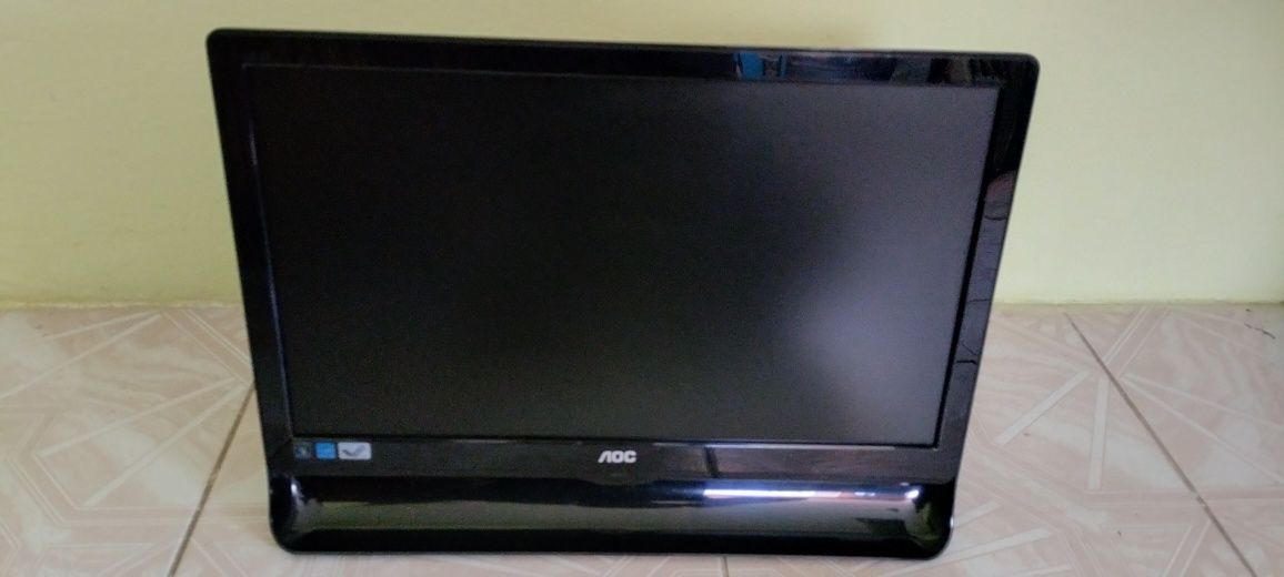 Monitor Led Aoc 19" w bardzo dobrym stanie
