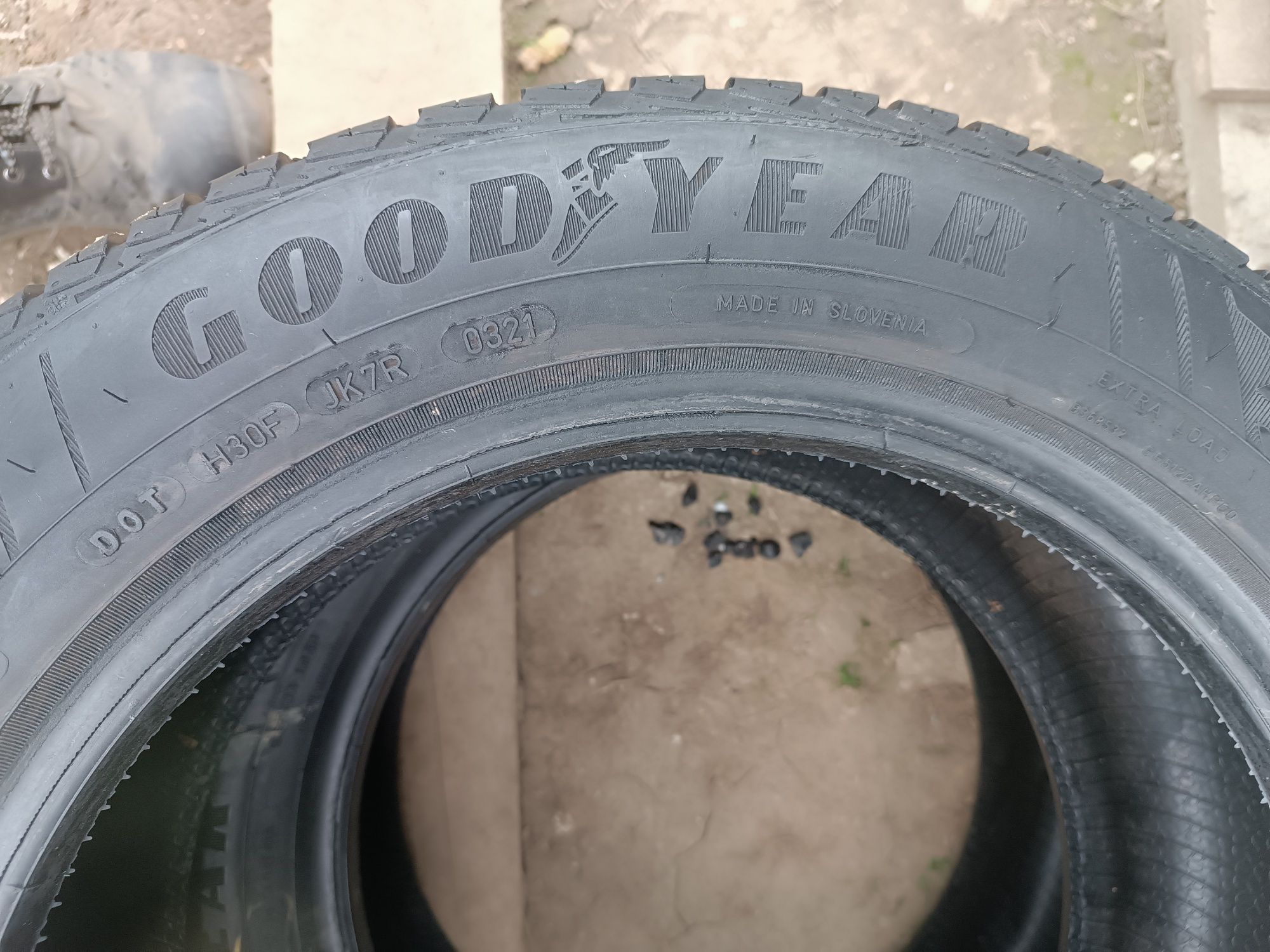 Sprzedam prawie nowe opony Goodyear 205/55 r16