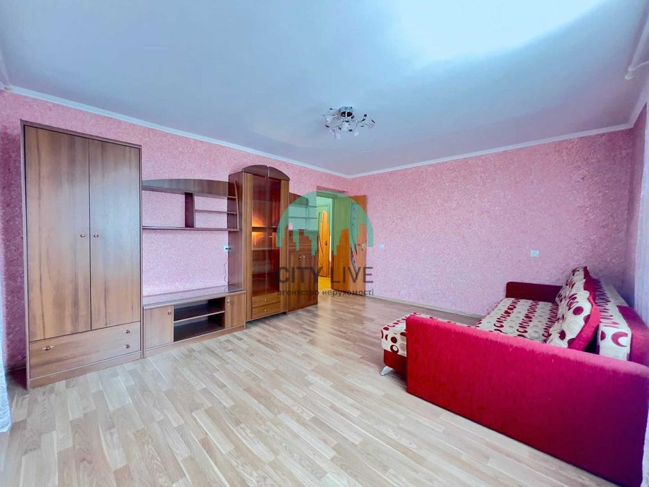 Продаж 2-кім квартири по вул. Української Дивізії (К)