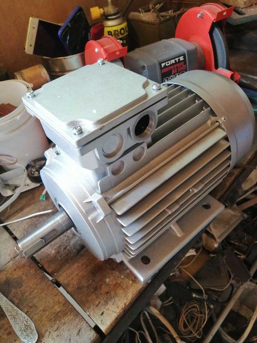 Электромоторы разные.