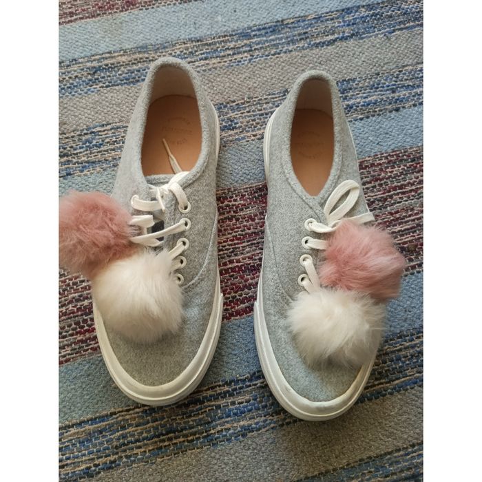 Tênis com pompons Pull&Bear