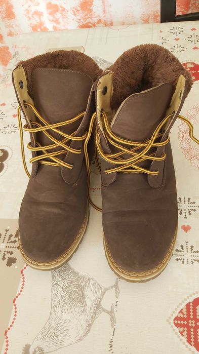 Sapatos de Senhora e Botas