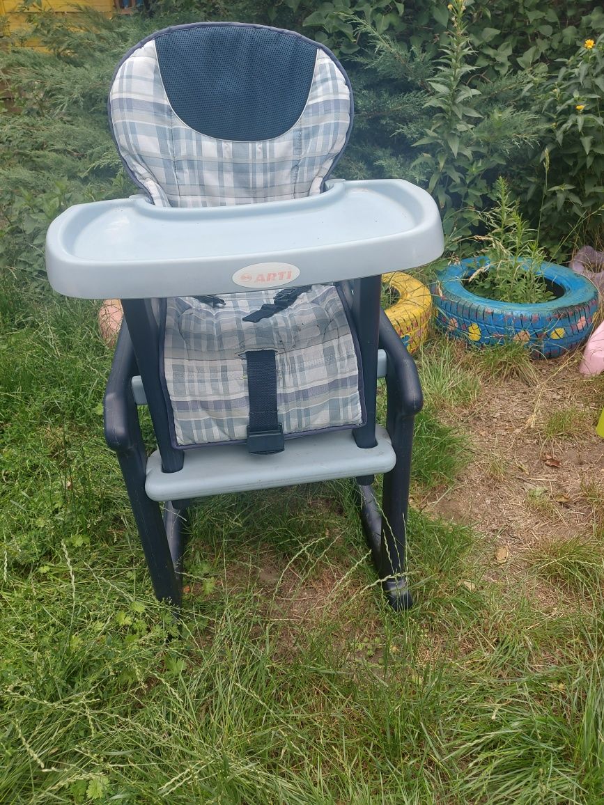 Krzesło do karmienia 3w1. Firma Arti.