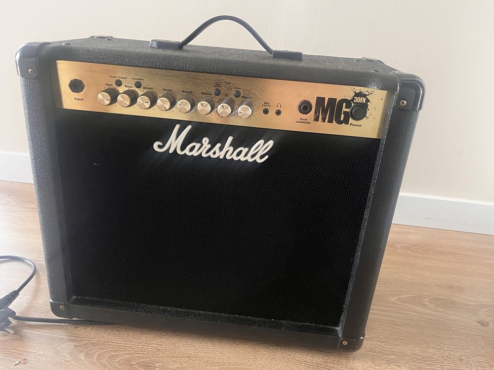 Wzmacniacz gitarowy Marshall MG 30 FX