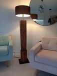 Lampa stojąca drewno stał