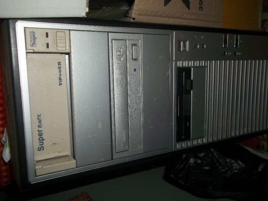 корпус компьютер (775 4 ядра 4 гигабайта . intel Q6600 4 GB RAM video