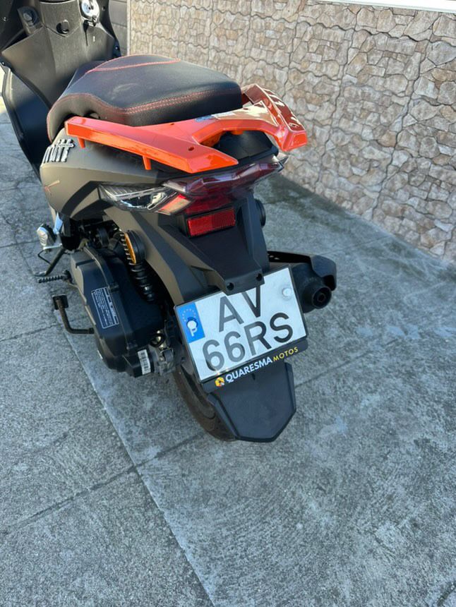 Scooter mitt como nova