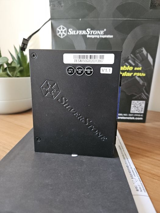 Fonte de alimentação mini ITX Silverstone SX650