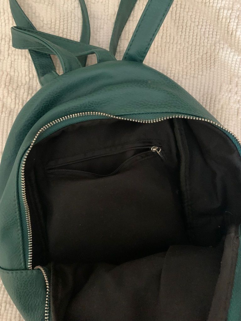 Mochila com alças ajustáveis