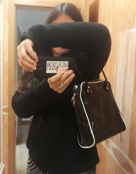 Carteira preta couro envernizado