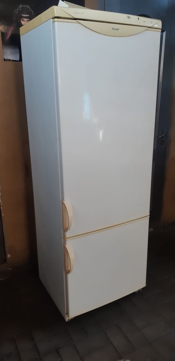 Продам хололдильник