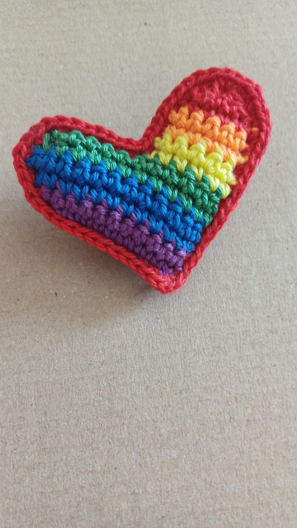 Pride Pin Solidário