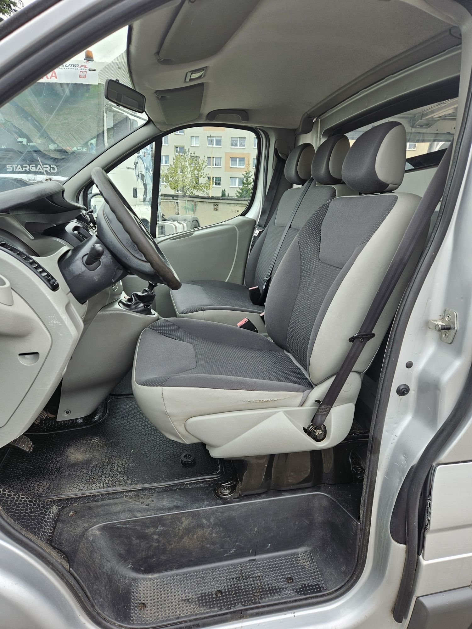 Opel Vivaro 2.0 CDTI blaszak klima z Niemiec ładny nie(trafic)