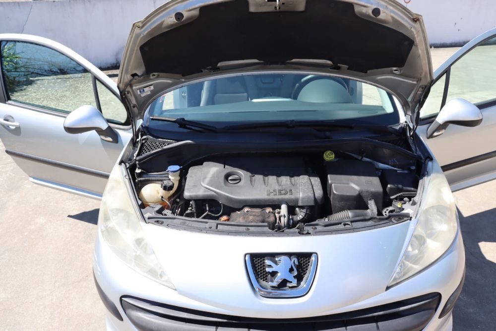 Peugeot 207 1.4 HDi (2008) – Económico e Fiável