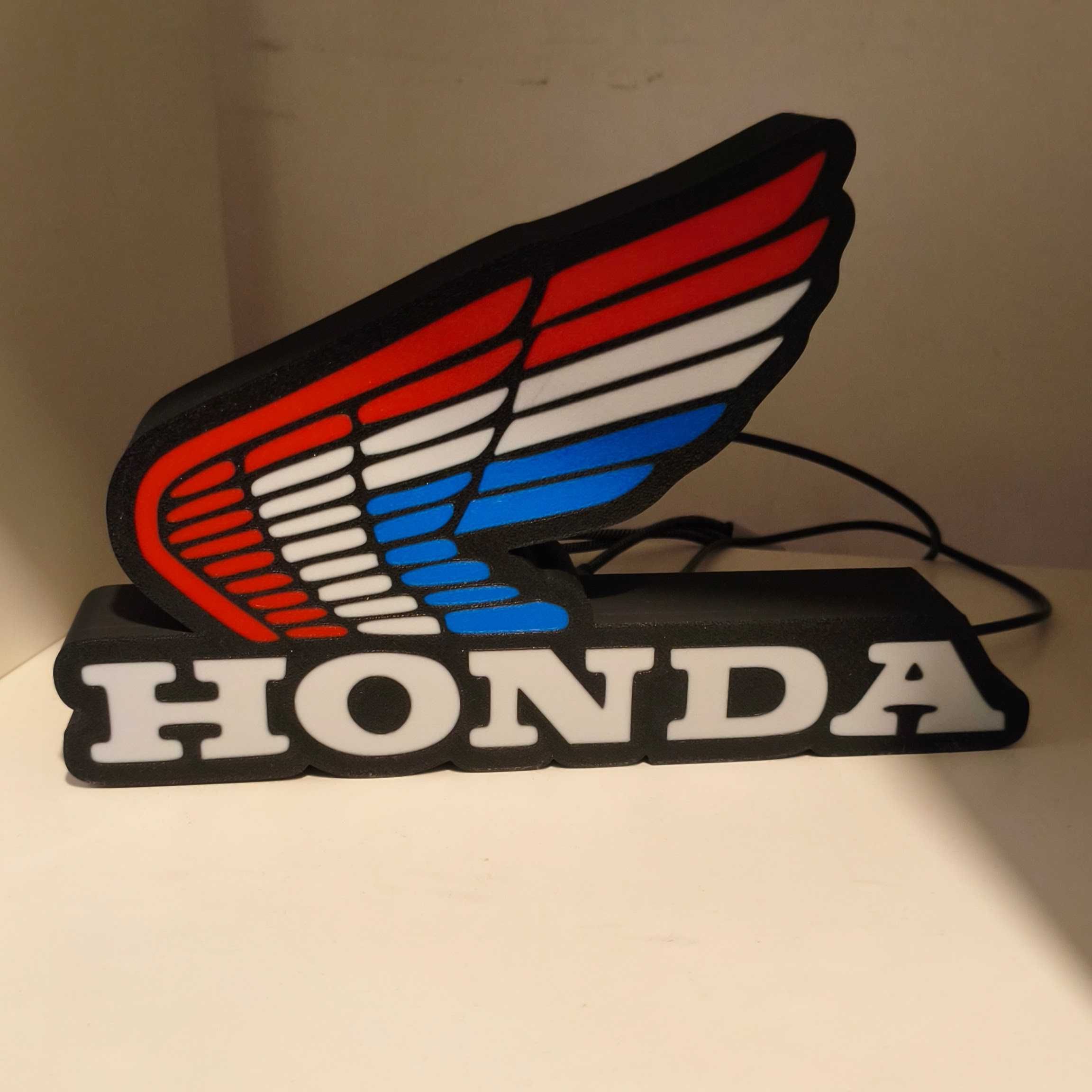Luminária Honda com USB e interruptor