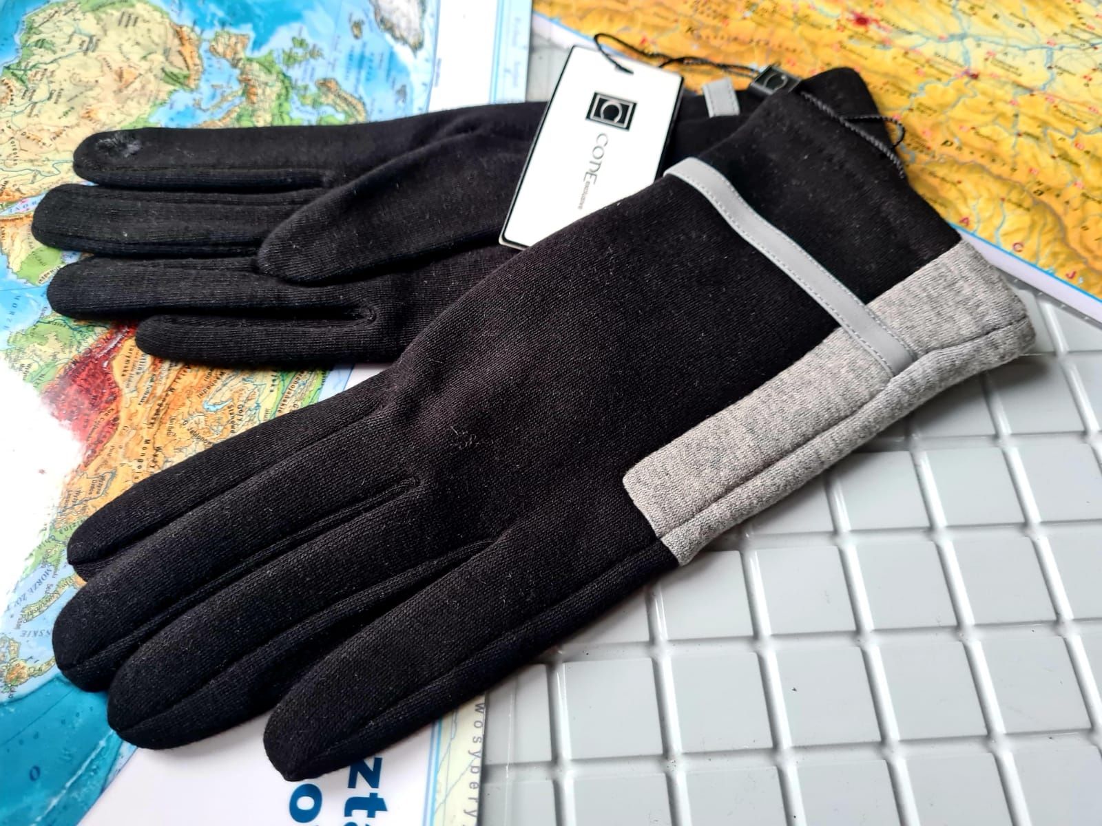Code zimowe ocieplane rękawiczki damskie czarne nowe modne