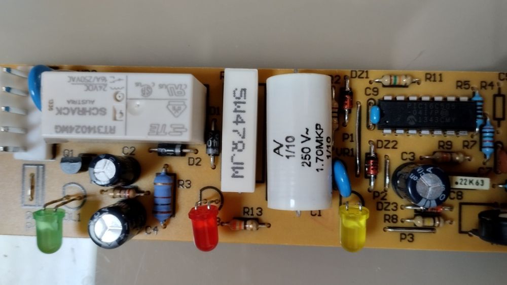 Frigorífico Teka placa electrónica
