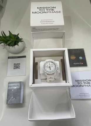 SO33W700 Omega x Swatch Snoopy Meteorowy Pył w Bieli