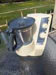 Robot kuchenny Thermomix sprawny z usterką podgrzewania.